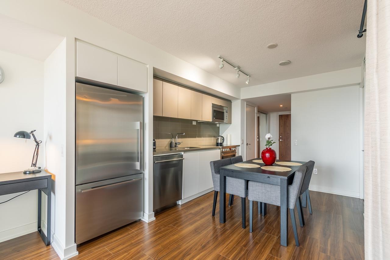 Simply Comfort. Amazing Downtown Apartments Τορόντο Εξωτερικό φωτογραφία